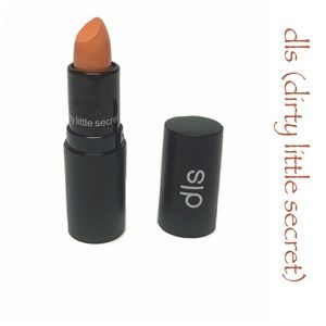 💋5 for $25💋dls Lipstick in Pillow Talk